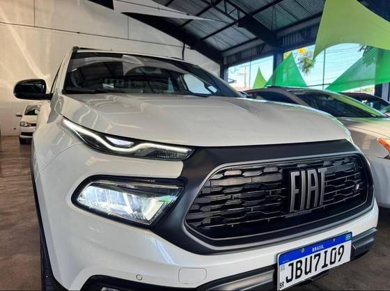 FIAT TORO 1.3 TURBO 270 FLEX ENDURANCE AT6 FIAT TORO 1.3 TURBO 270 FLEX ENDURANCE AT6